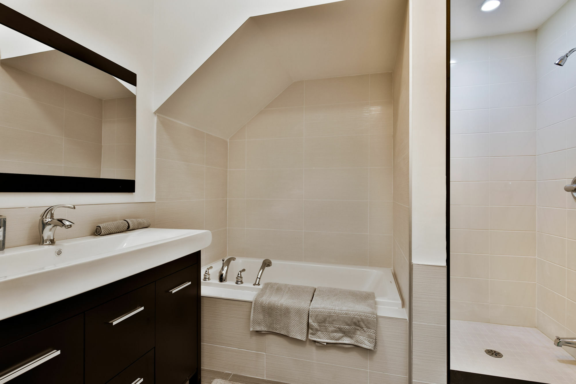 Le St-Lau Loft Daire Montréal Dış mekan fotoğraf